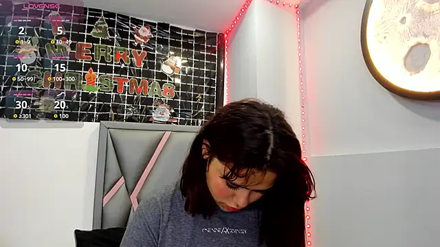 Sofia villareal online show from 12-05-25, 12:26