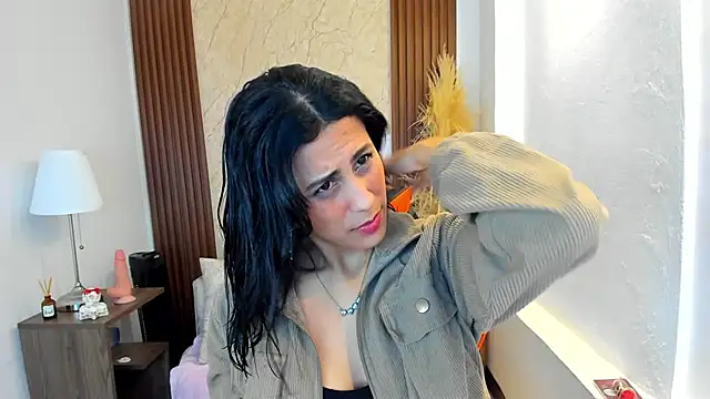 Thais kim online show from 11-05-25, 12:52