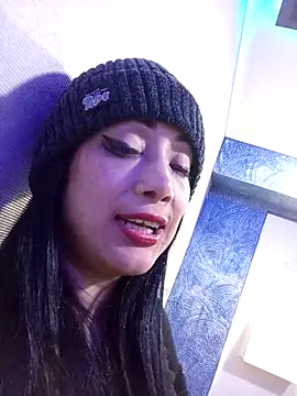 Snapshot of Danielita2025 chatting on 09-27-25, 04:18 Danielita2025 online show from 09-27-25, 04:18