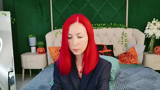 Sofia Lix online show from 10-28-25, 03:44