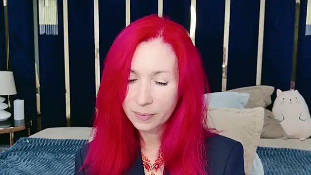 Sofia Lix online show from 11-10-25, 04:23