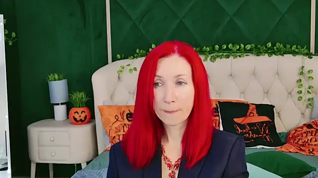 Sofia Lix online show from 10-29-25, 04:00