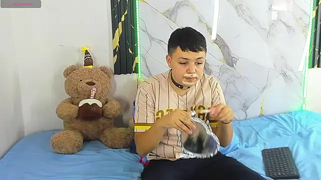 christopher Hot online show from 07-09-26, 06:07