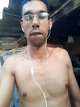 Snapshot of Dedede32 chatting on 09-15-25, 05:46 Dedede32 online show from 09-15-25, 05:46