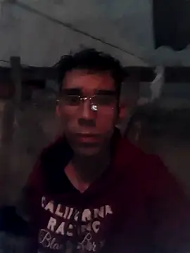 Snapshot of Dedede32 chatting on 09-12-25, 09:14 Dedede32 online show from 09-12-25, 09:14