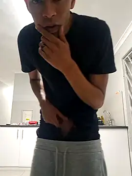 LuciousLyon online show from 11-08-25, 09:18