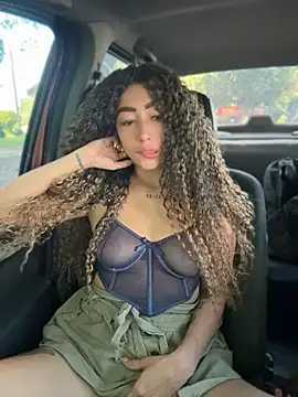 Snapshot of roxyrougee chatting on 06-20-26, 08:47 roxyrougee online show from 06-20-26, 08:47