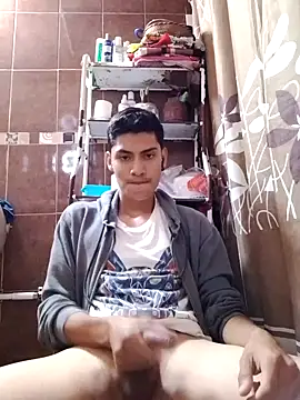 aispuro8505 online show from 10-10-25, 07:20