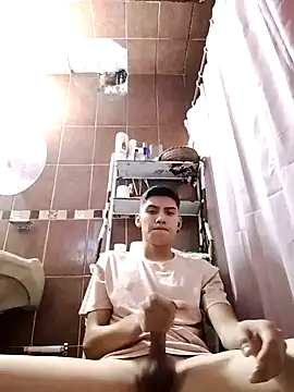 aispuro8505 online show from 09-18-25, 07:00