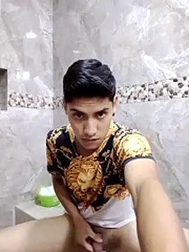 aispuro8505 online show from 10-20-25, 06:37