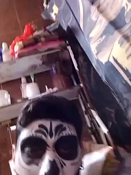 aispuro8505 online show from 11-02-25, 06:40