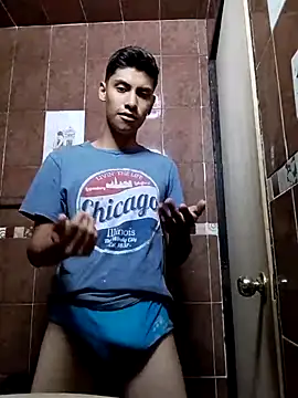 aispuro8505 online show from 10-03-25, 07:21