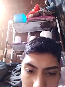 aispuro8505 online show from 11-12-25, 05:50