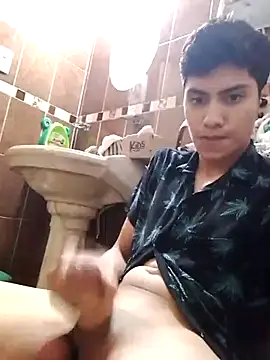 aispuro8505 online show from 09-15-25, 07:53