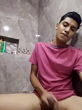 aispuro8505 online show from 10-15-25, 06:33