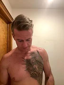 Snapshot of DILFiGuess11 chatting on 09-14-25, 02:23 DILFiGuess11 online show from 09-14-25, 02:23