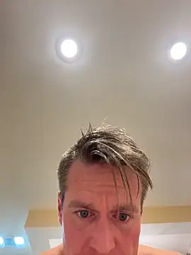 DILFiGuess11 online show from 02-15-26, 03:51