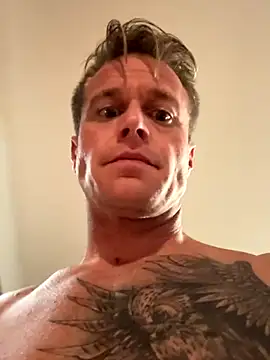 Snapshot of DILFiGuess11 chatting on 10-01-25, 05:12 DILFiGuess11 online show from 10-01-25, 05:12