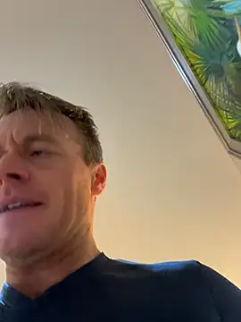 DILFiGuess11 online show from 02-10-26, 04:55