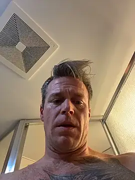 Snapshot of DILFiGuess11 chatting on 01-15-26, 03:43 DILFiGuess11 online show from 01-15-26, 03:43