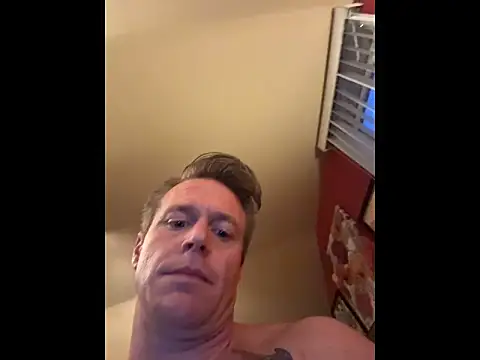 DILFiGuess11 online show from 05-10-26, 09:35