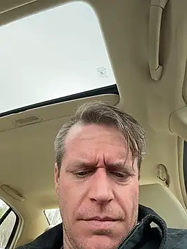 DILFiGuess11 online show from 03-18-26, 03:24