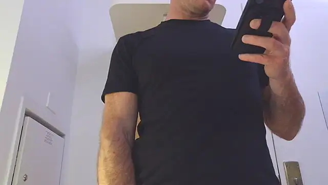 DILFiGuess11 online show from 07-10-26, 07:30