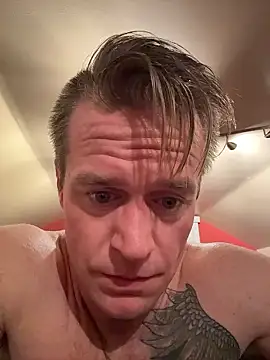 Snapshot of DILFiGuess11 chatting on 01-14-26, 03:21 DILFiGuess11 online show from 01-14-26, 03:21