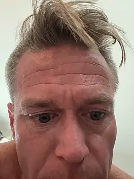 Snapshot of DILFiGuess11 chatting on 09-21-25, 06:57 DILFiGuess11 online show from 09-21-25, 06:57