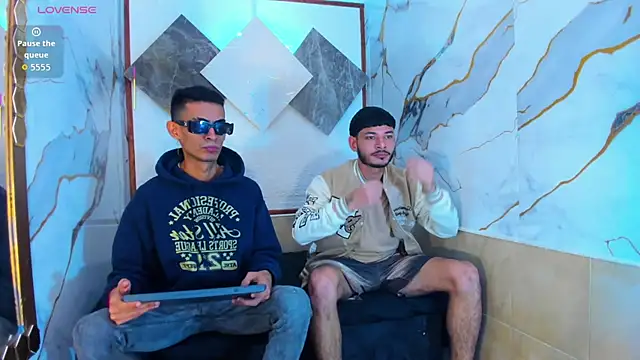 Golldens Dreamss online show from 10-15-25, 08:06