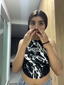 DianeSuns  online show from 04-26-26, 03:37