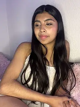 Snapshot of DianeSuns_ chatting on 02-10-26, 04:11 DianeSuns online show from 02-10-26, 04:11