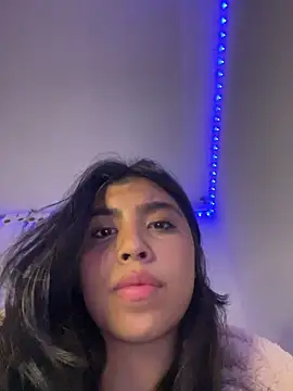 Snapshot of DianeSuns_ chatting on 02-14-26, 03:07 DianeSuns online show from 02-14-26, 03:07