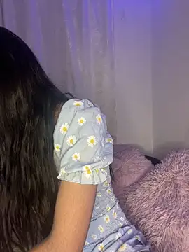 Snapshot of DianeSuns_ chatting on 02-13-26, 04:01 DianeSuns online show from 02-13-26, 04:01