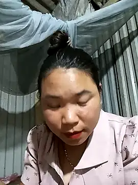 may-squirl online show from 10-18-25, 11:34