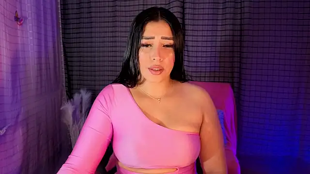 Kayleemorales online show from 01-15-26, 04:54