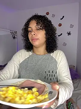 ViolettaMiller  online show from 10-22-25, 01:10