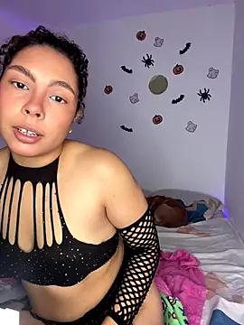 ViolettaMiller  online show from 10-31-25, 01:08