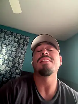 AlexR9700 online show from 10-24-25, 04:39