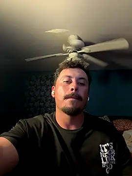 AlexR9700 online show from 10-18-25, 06:15