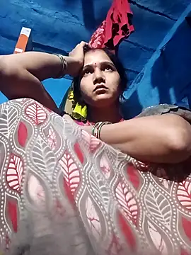 Jooli xx online show from 04-13-26, 06:01