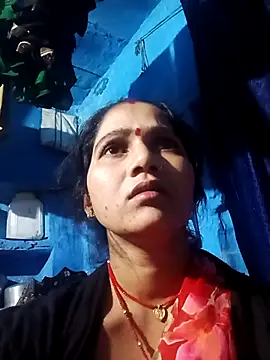 Jooli xx online show from 03-18-26, 02:30