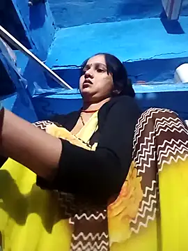 Jooli xx online show from 04-10-26, 12:39