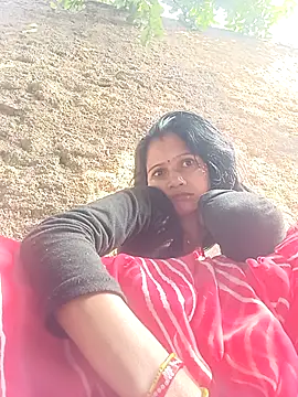 Jooli xx online show from 11-30-25, 05:52