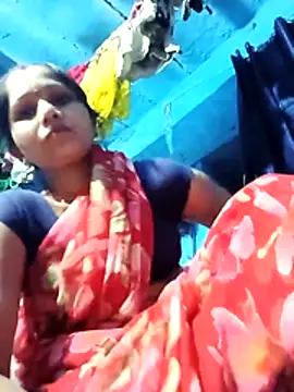 Jooli xx online show from 04-05-26, 02:24