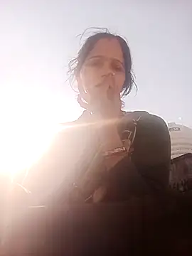 Jooli xx online show from 11-08-25, 03:21