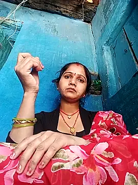 Jooli xx online show from 03-26-26, 04:00