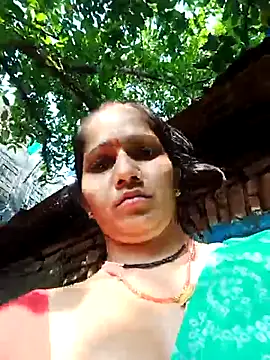 Snapshot of Jooli_xx chatting on 09-17-25, 03:30 Jooli xx online show from 09-17-25, 03:30
