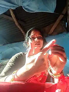 Jooli xx online show from 03-19-26, 02:44