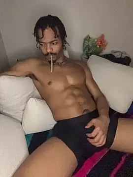 TRILLAHUNG online show from 02-01-26, 07:17